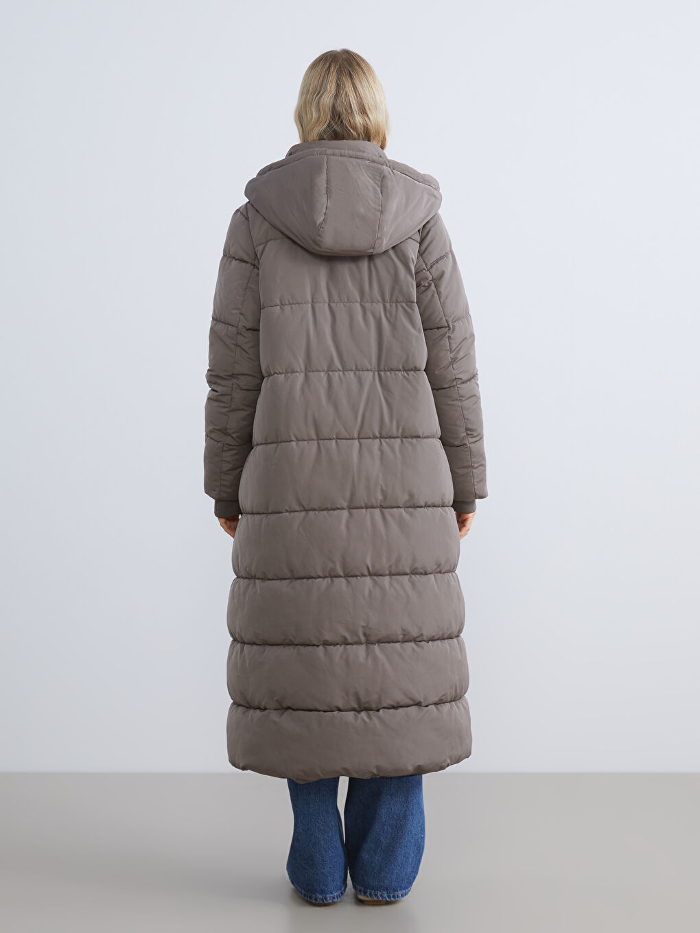 Hooded Women's Puffer Coat-4