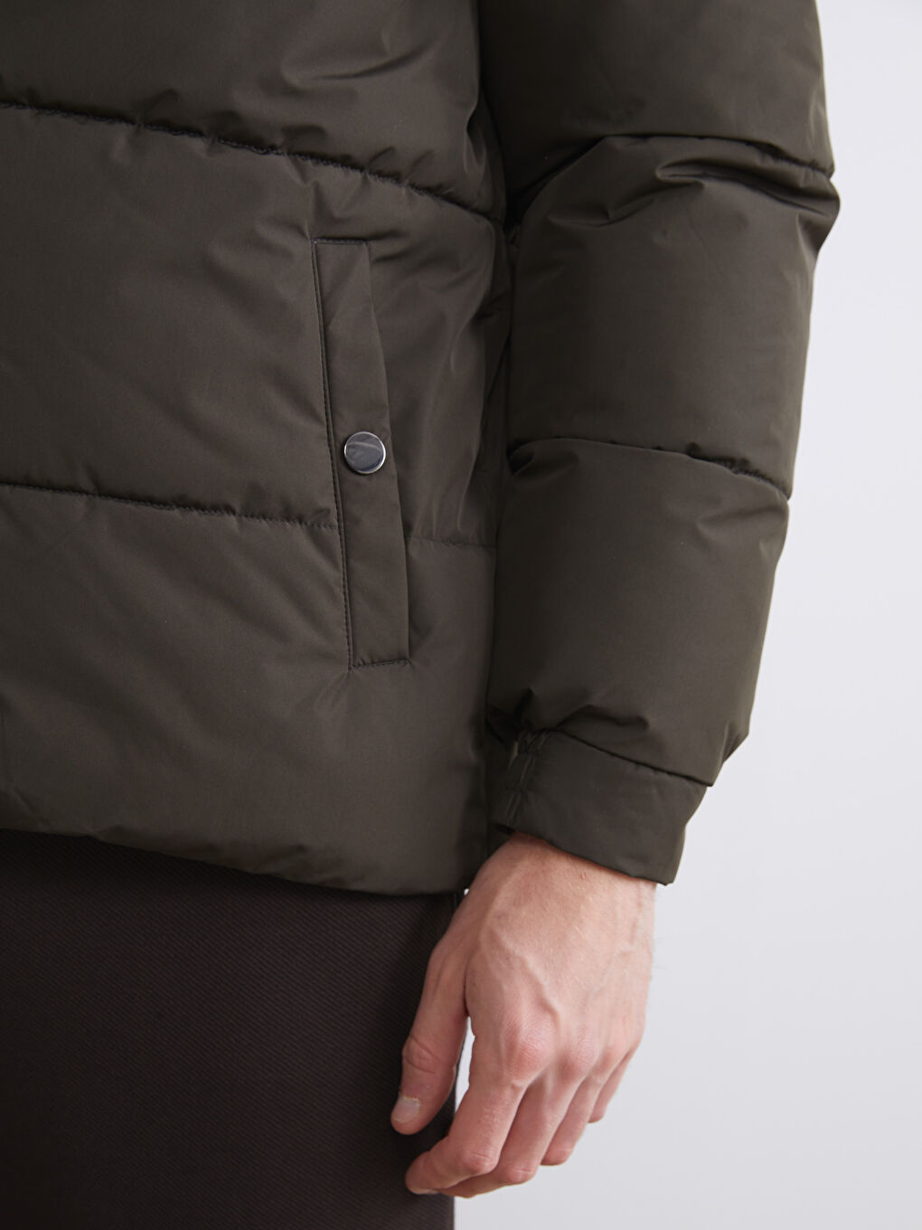 Haki Standart Kalıp Kapüşonlu Erkek Şişme Mont-3