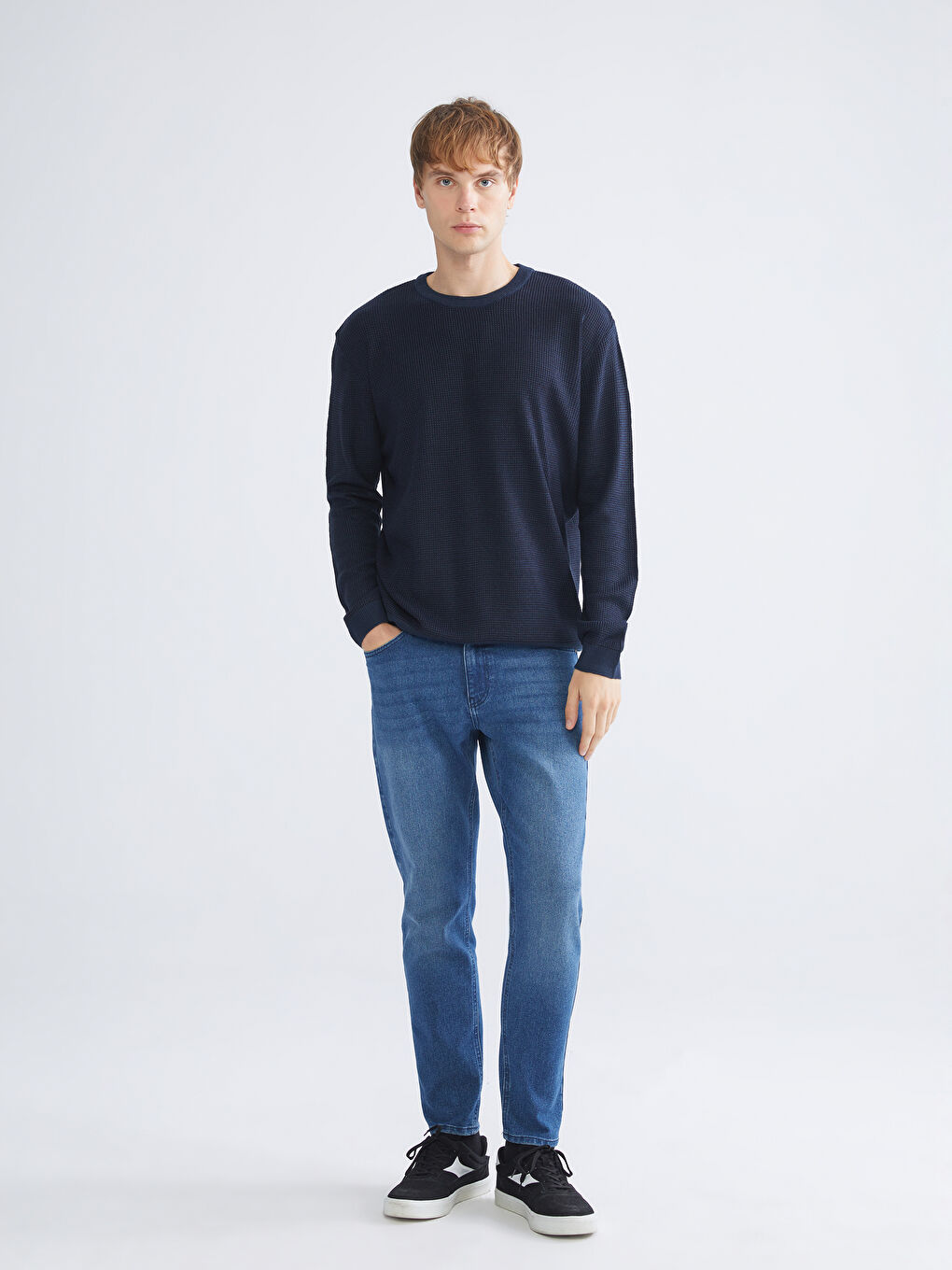 მრგვალი საყელო გრძელმკლავიანი მამაკაცის ტრიკოტაჟის სვიტერი-1