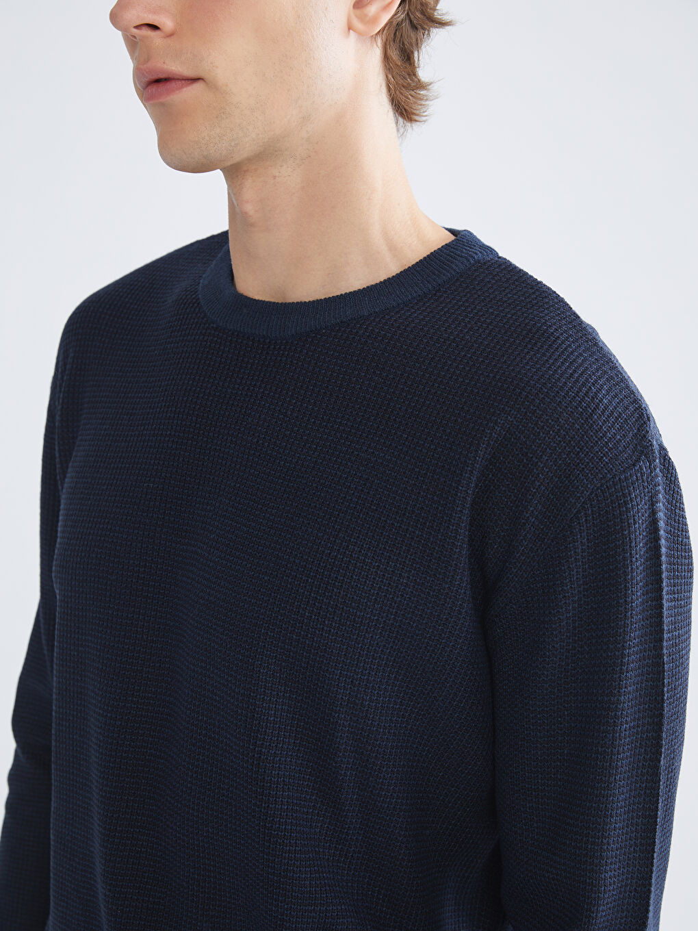 მრგვალი საყელო გრძელმკლავიანი მამაკაცის ტრიკოტაჟის სვიტერი-2