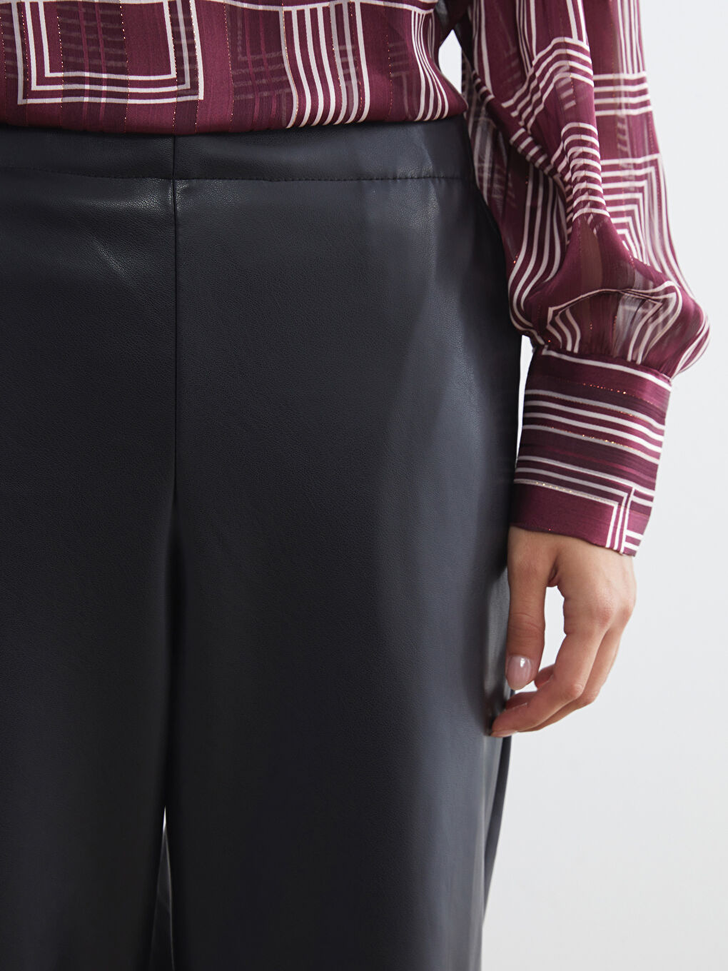 CRNA Pantalone Žena-2