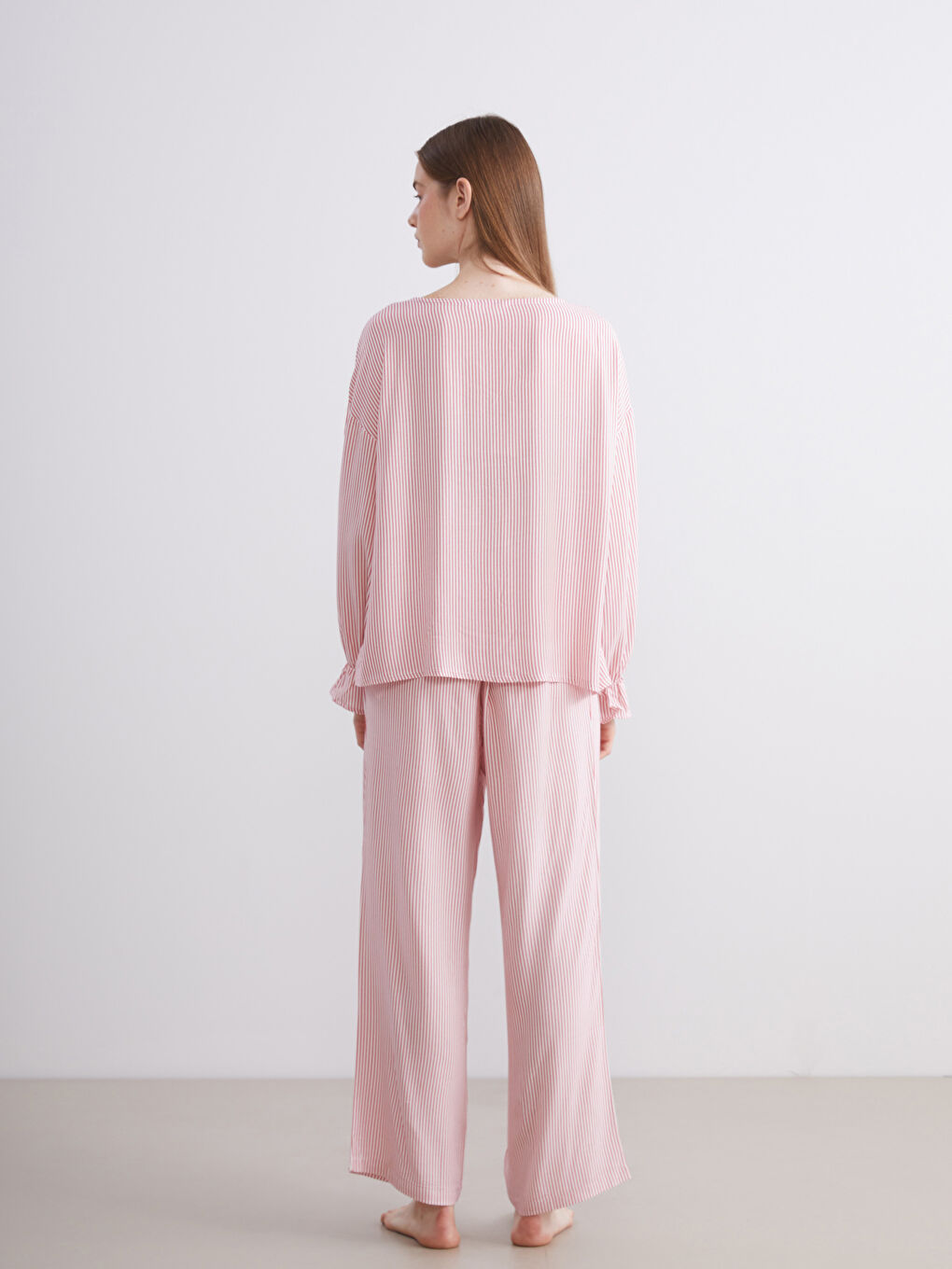 V-Neck Striped Women's Pyjama Set-3