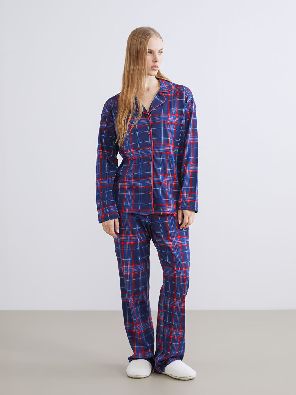 Collared Neck Plaid Women's Pyjama Set-1