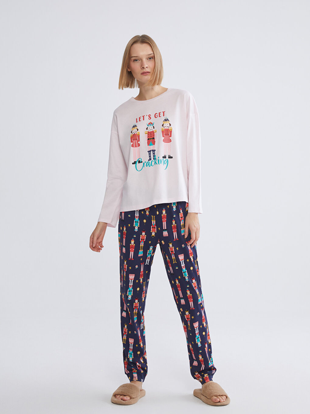Crew Neck Printed Women's Pyjama Set-1
