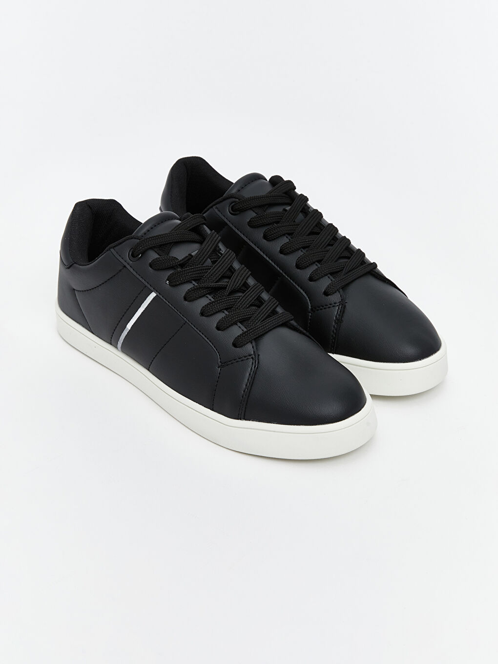 Siyah Bağcıklı Erkek Spor Ayakkabı