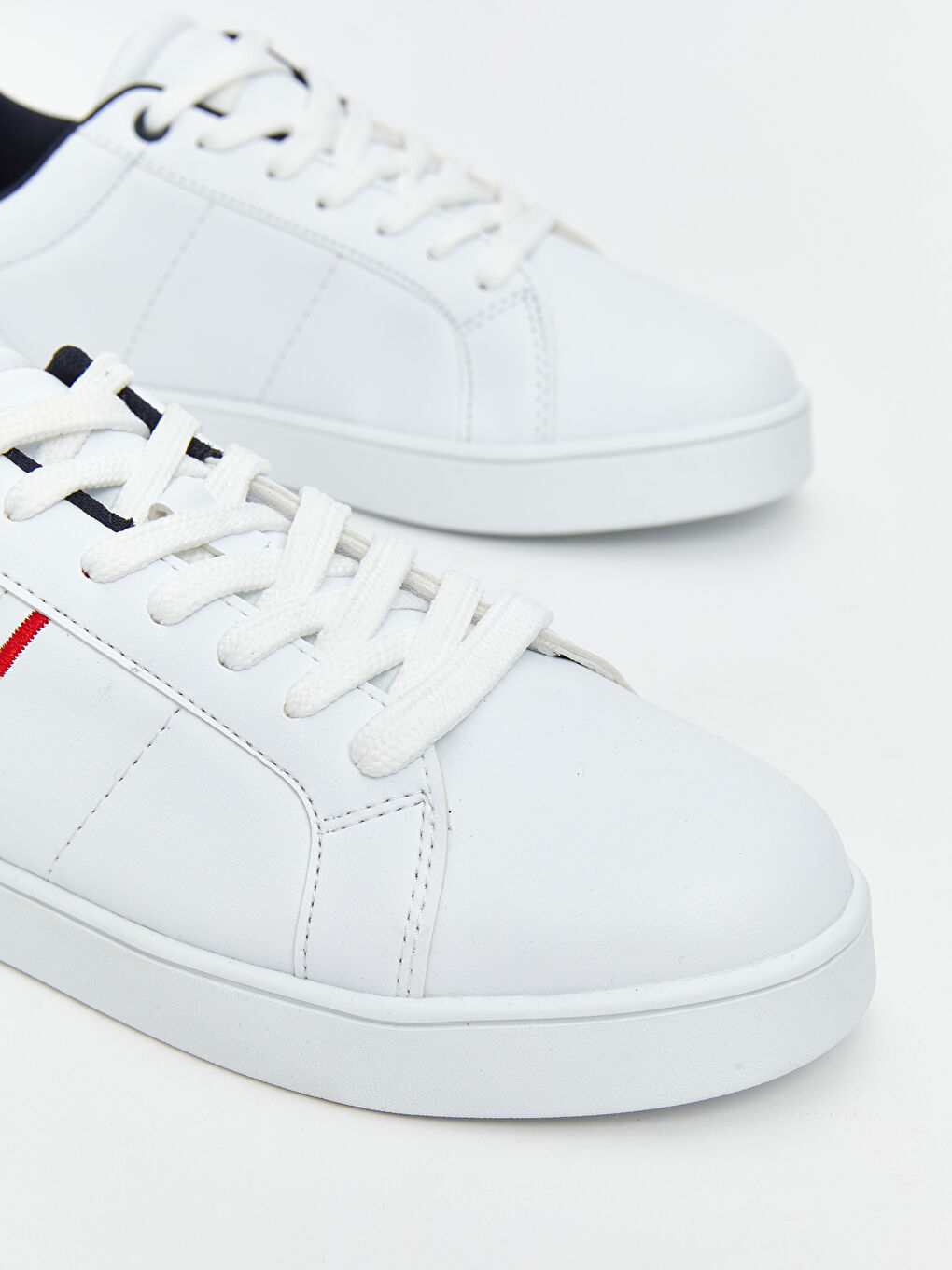 Beyaz Bağcıklı Erkek Spor Ayakkabı-2