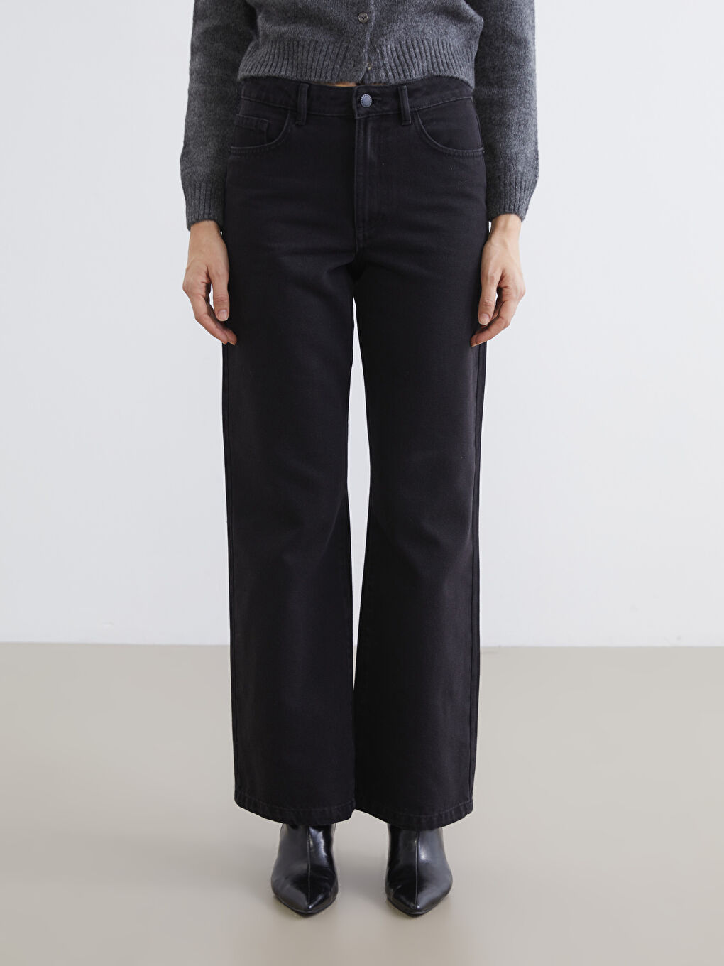 High Waisted Wideleg Women's Jeans-1