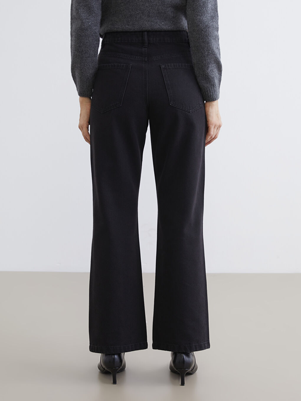 High Waisted Wideleg Women's Jeans-3