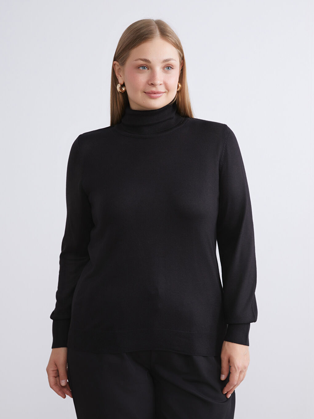 Siyah Balıkçı Yaka Kadın Triko Kazak-2