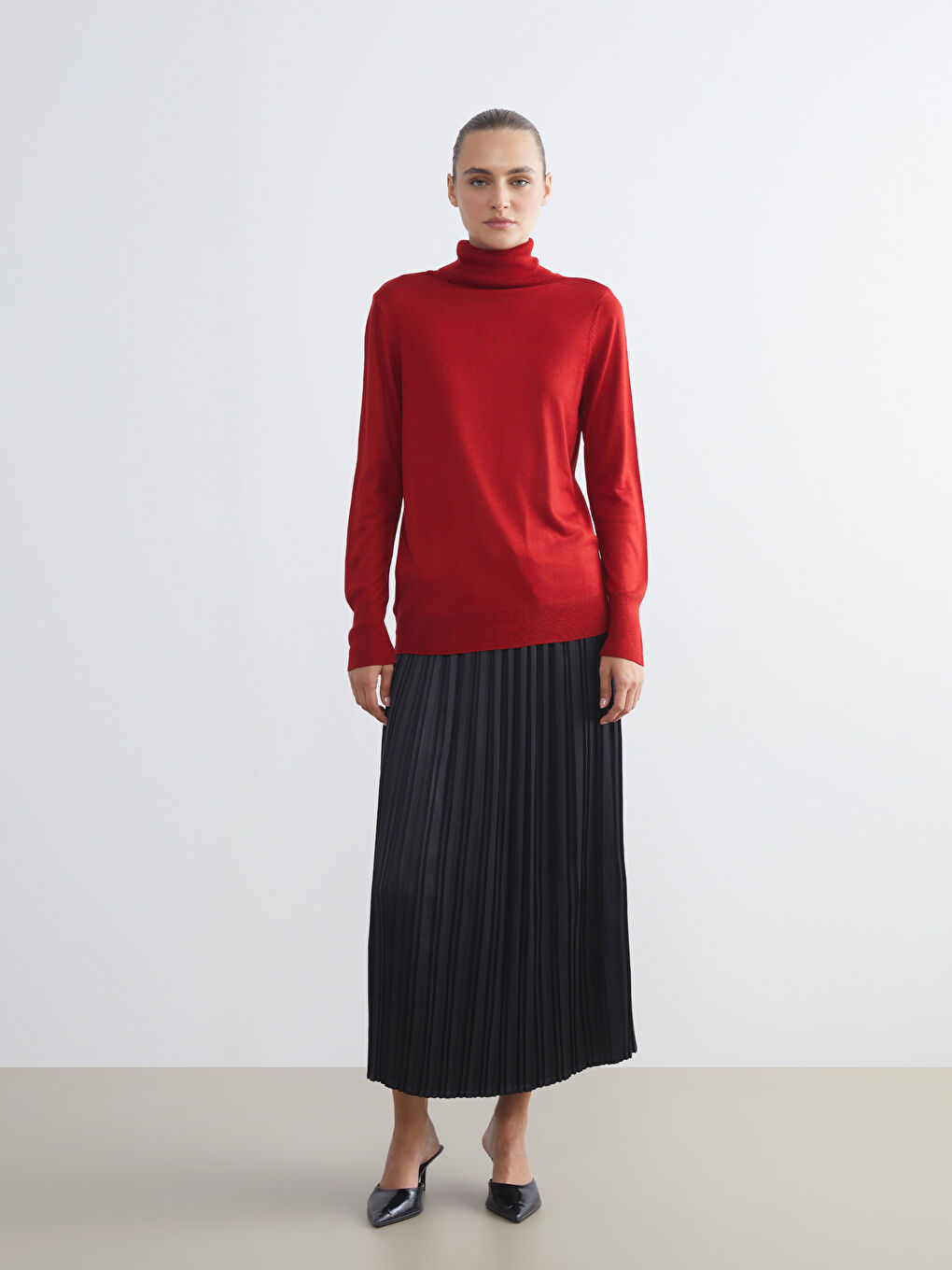 Kırmızı Balıkçı Yaka Kadın Triko Kazak-1