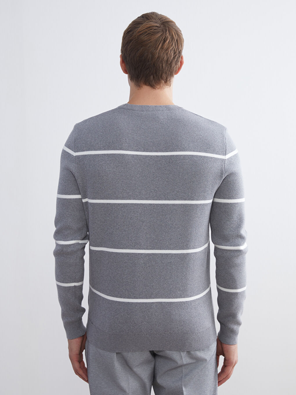 Crew Neck Striped Men's Knitwear Sweater-3