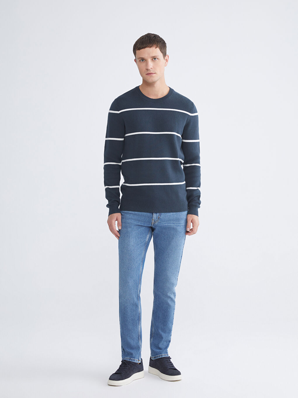 Crew Neck Striped Men's Knitwear Sweater-1