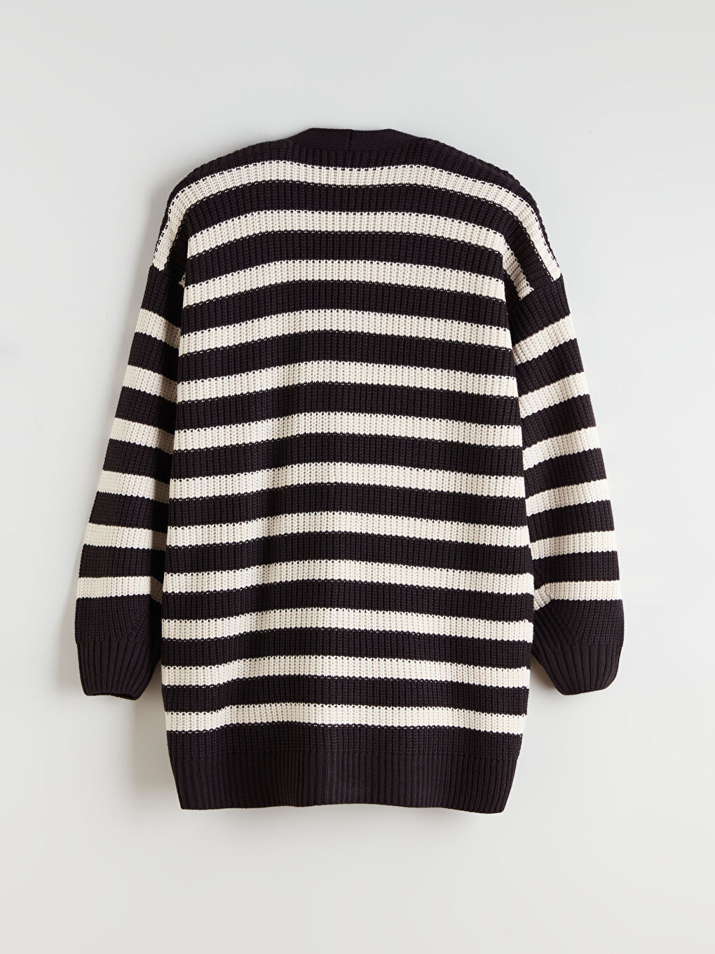 کاردیگان تریکۆ یاخەی V خەتخەت بۆ ژنان-5