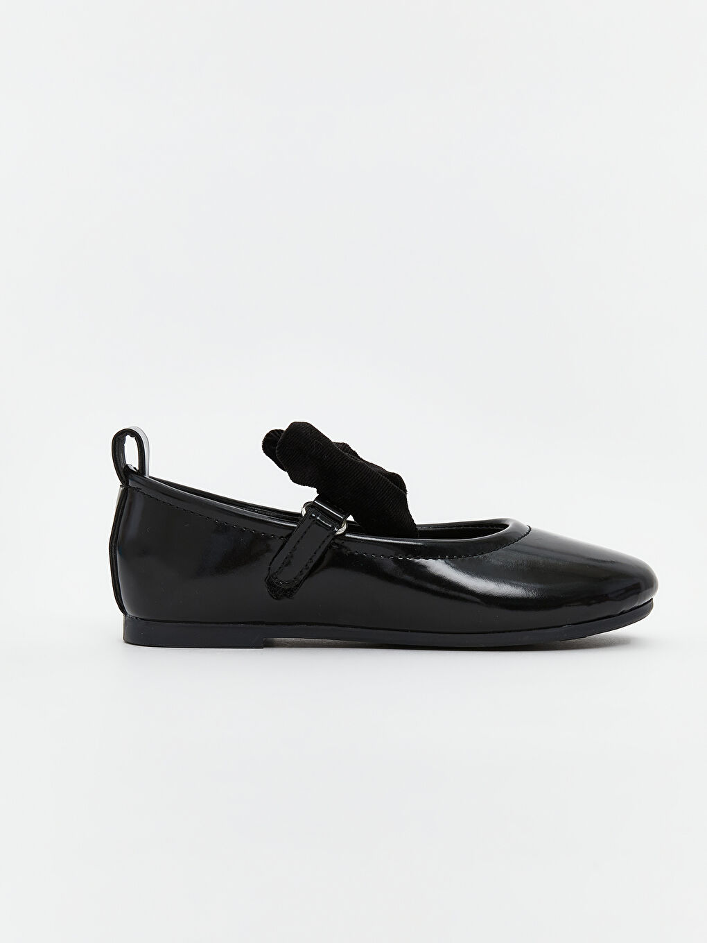 Siyah Deri Görünümlü Kız Bebek Babet-1