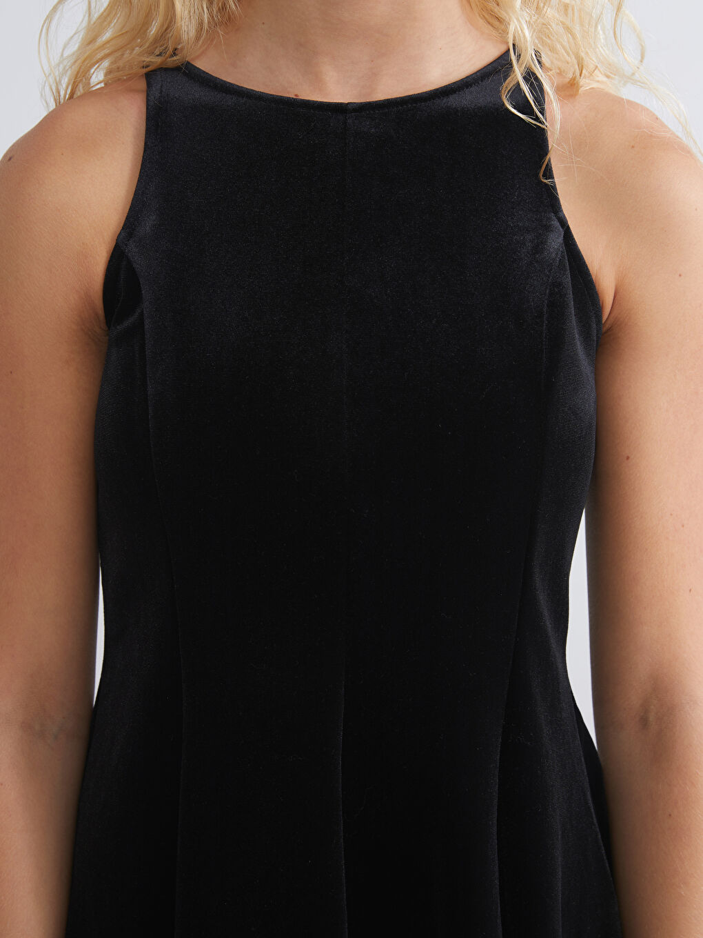 Žena CRNA Haljina-2