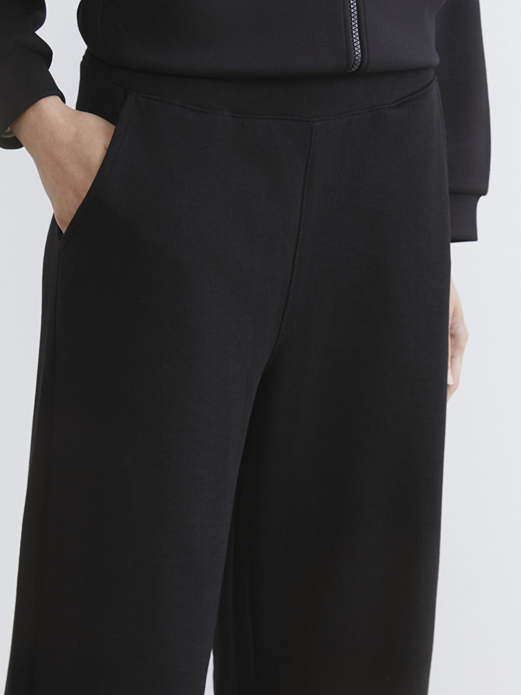 Elasticated Waist Wide Leg Women's Sweatpants-2