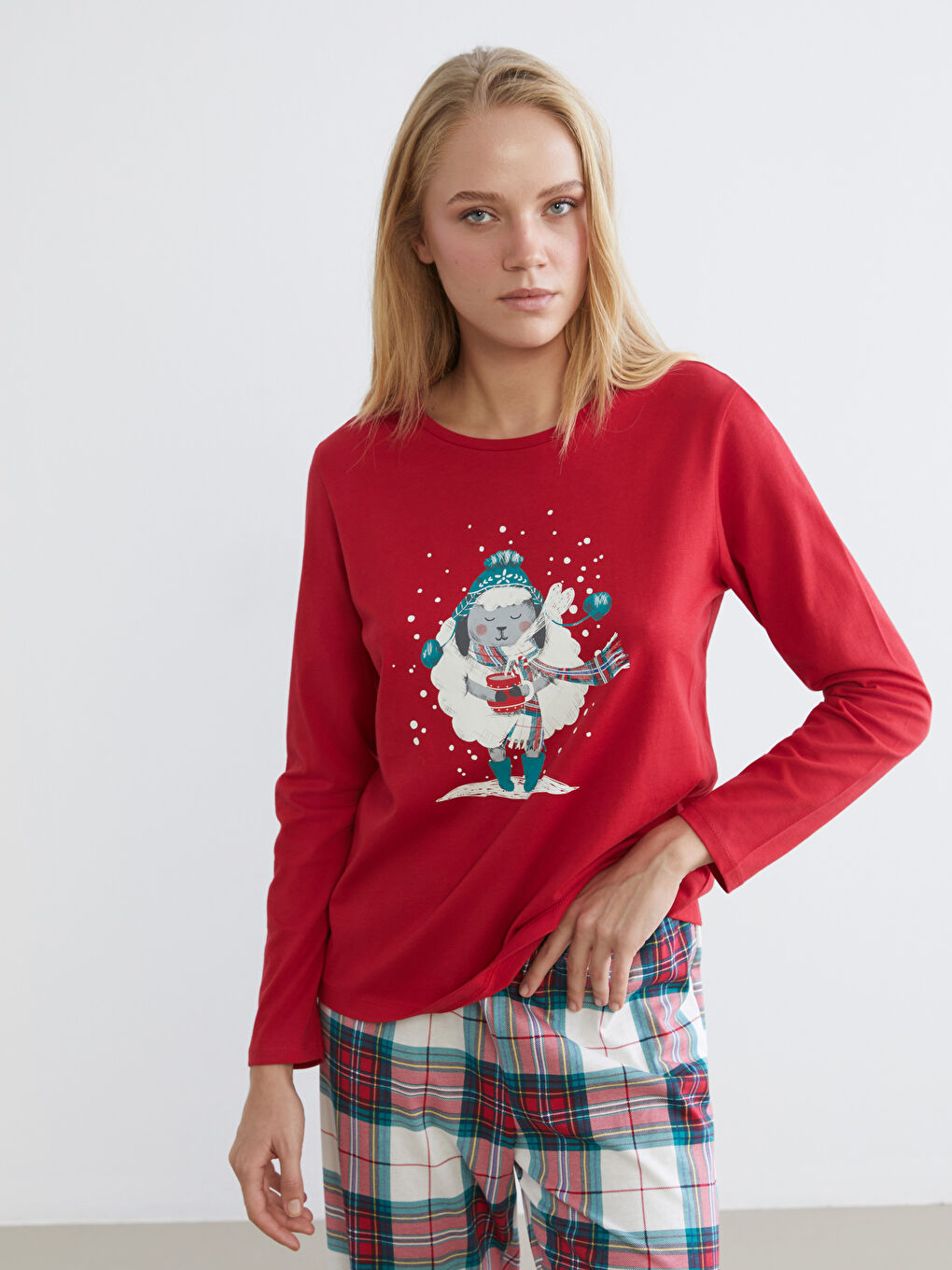 Crew Neck New Year Themed Women's Pyjama Set-1