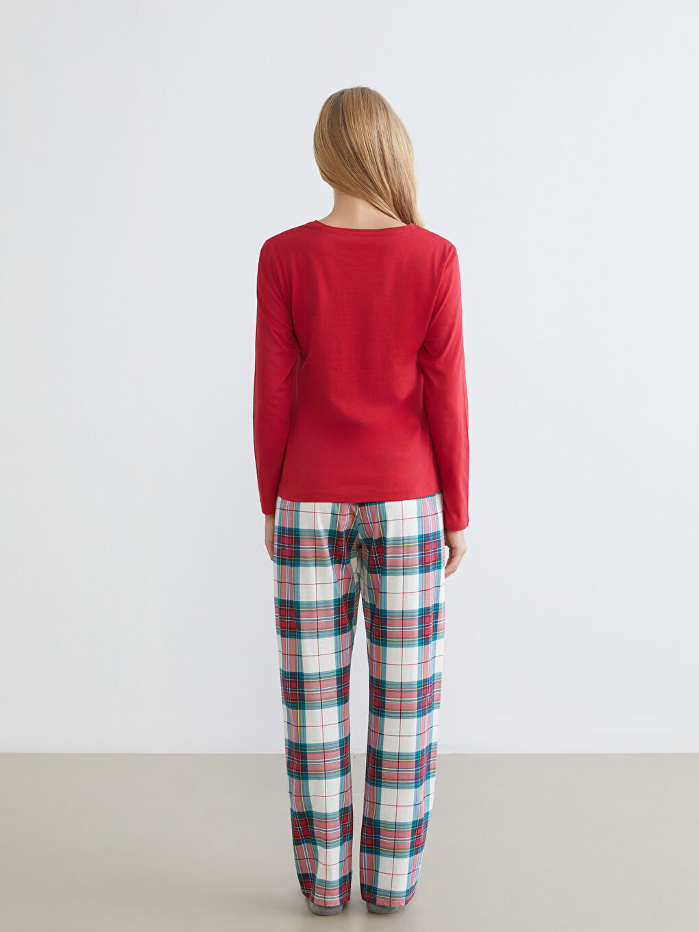 Crew Neck New Year Themed Women's Pyjama Set-6