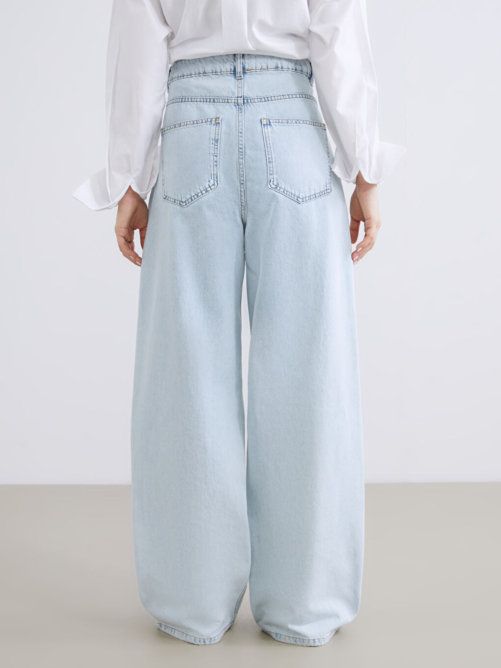 Wideleg Women's Jeans-3