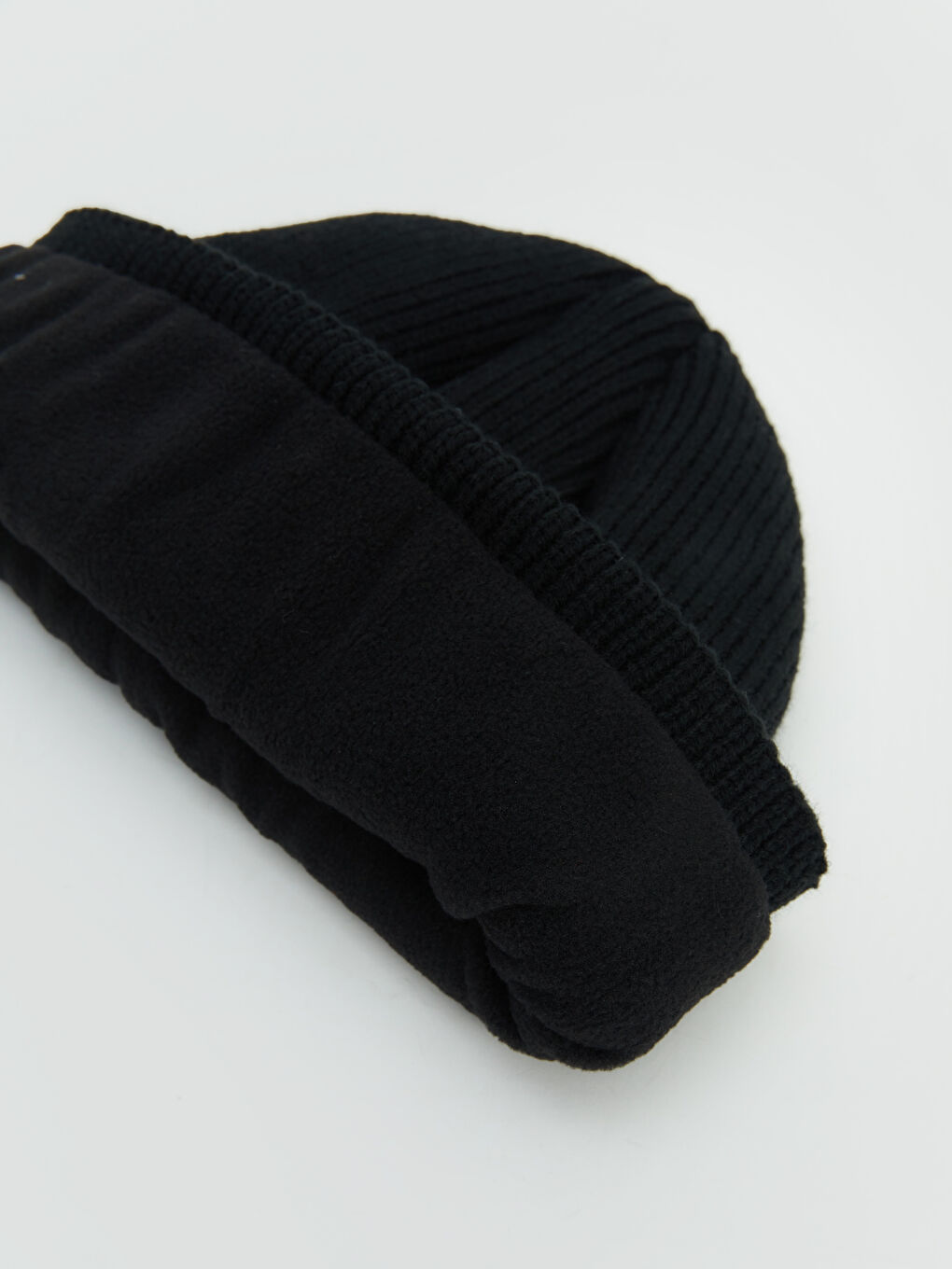 Woman BLACK Beanie-2