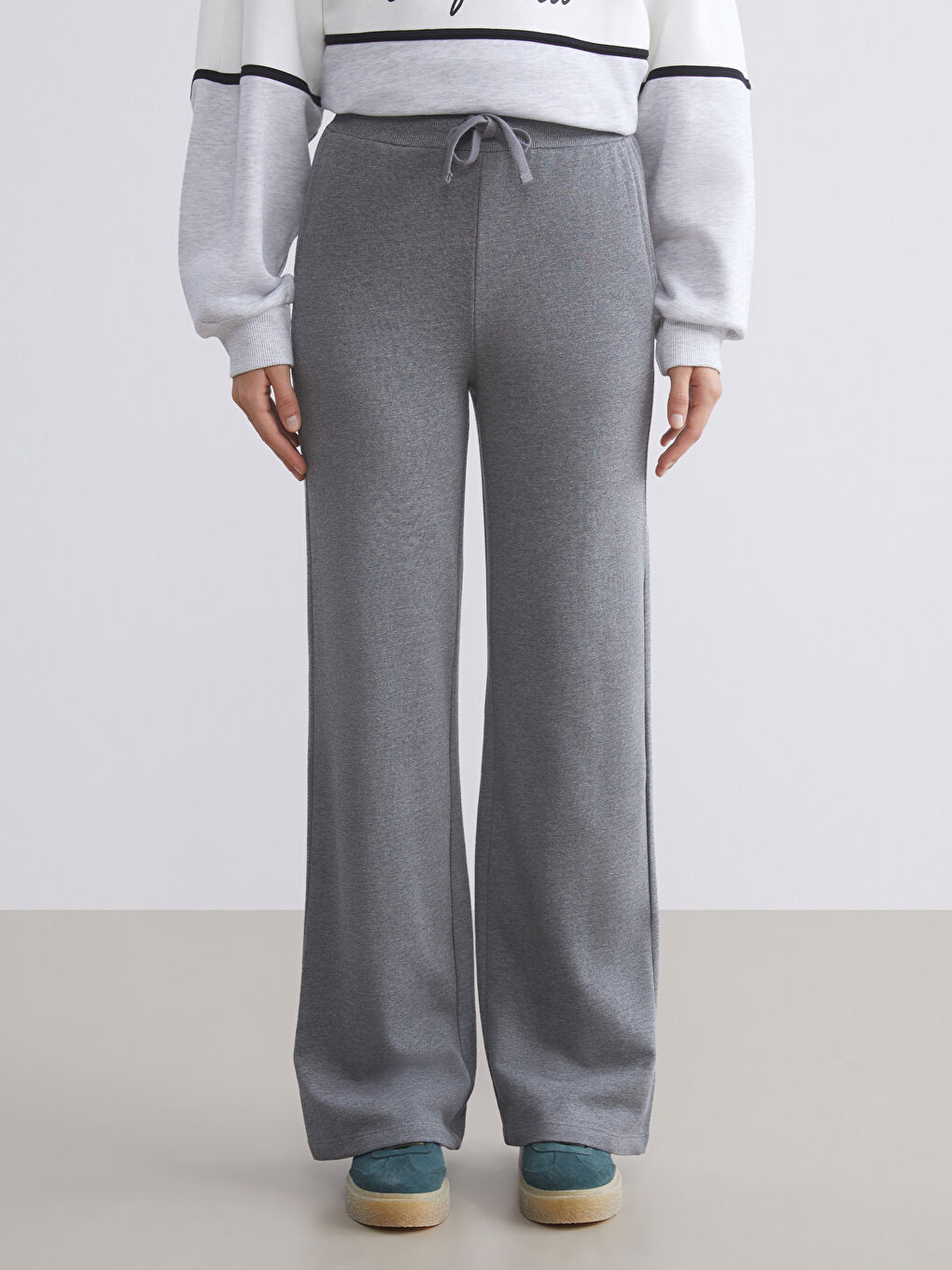 بنطلونات رياضية للسيدات بخصر مطاطي-1