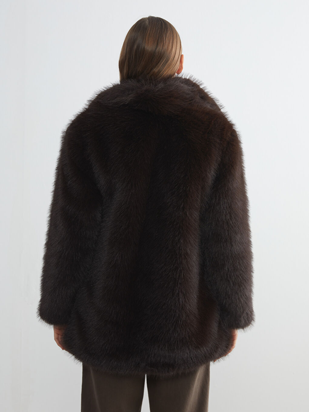 Kahverengi Ceket Yaka Kadın Kürk Mont-5