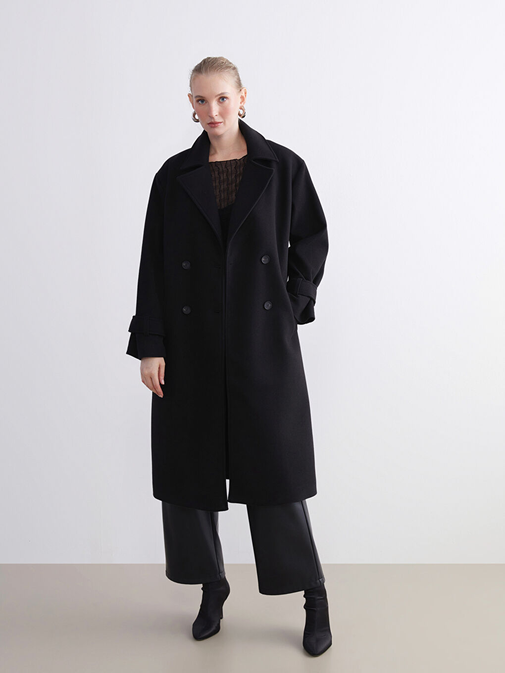 Woman BLACK Wool Blended Overcoat-1