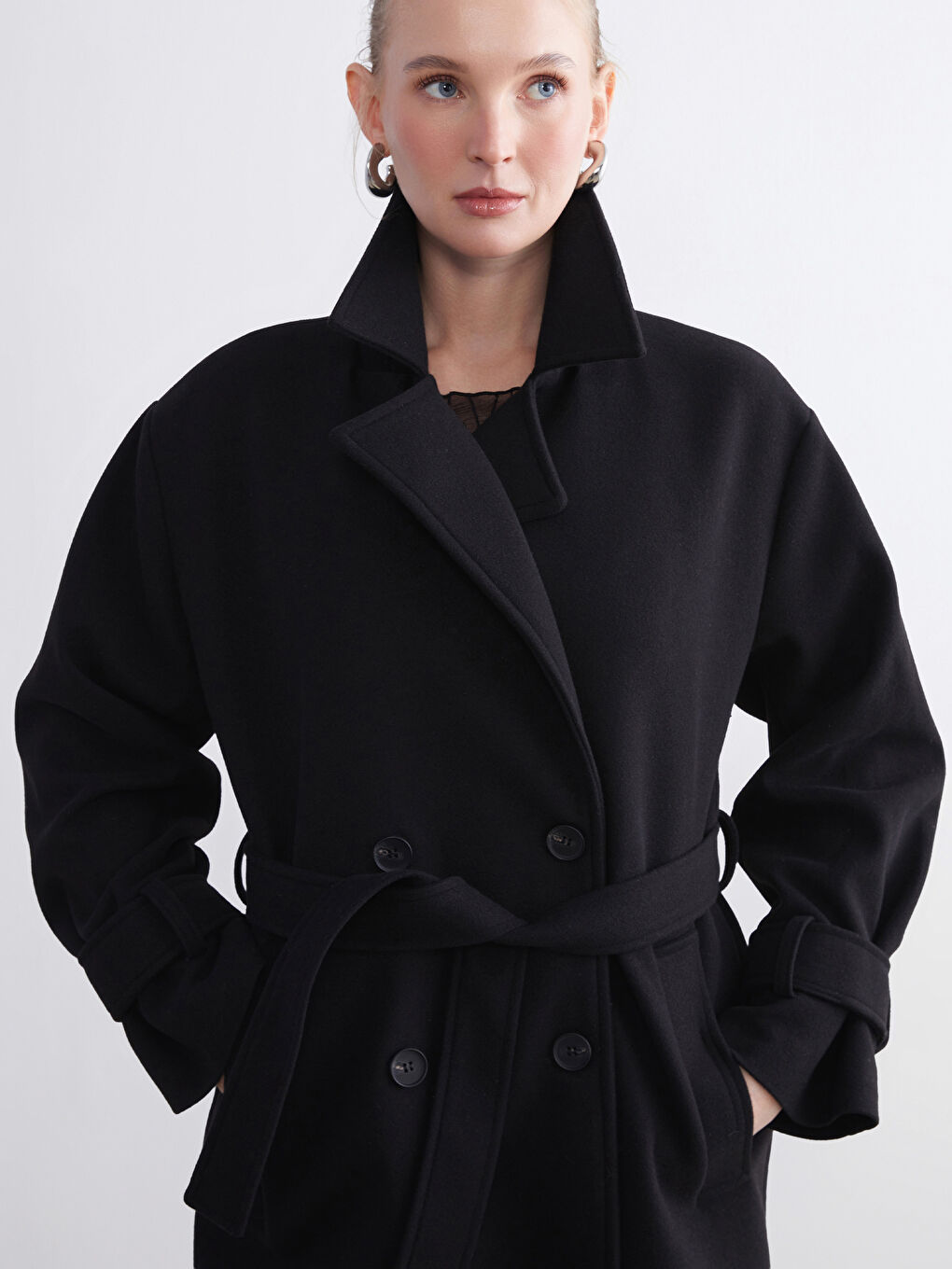 Woman BLACK Wool Blended Overcoat-2