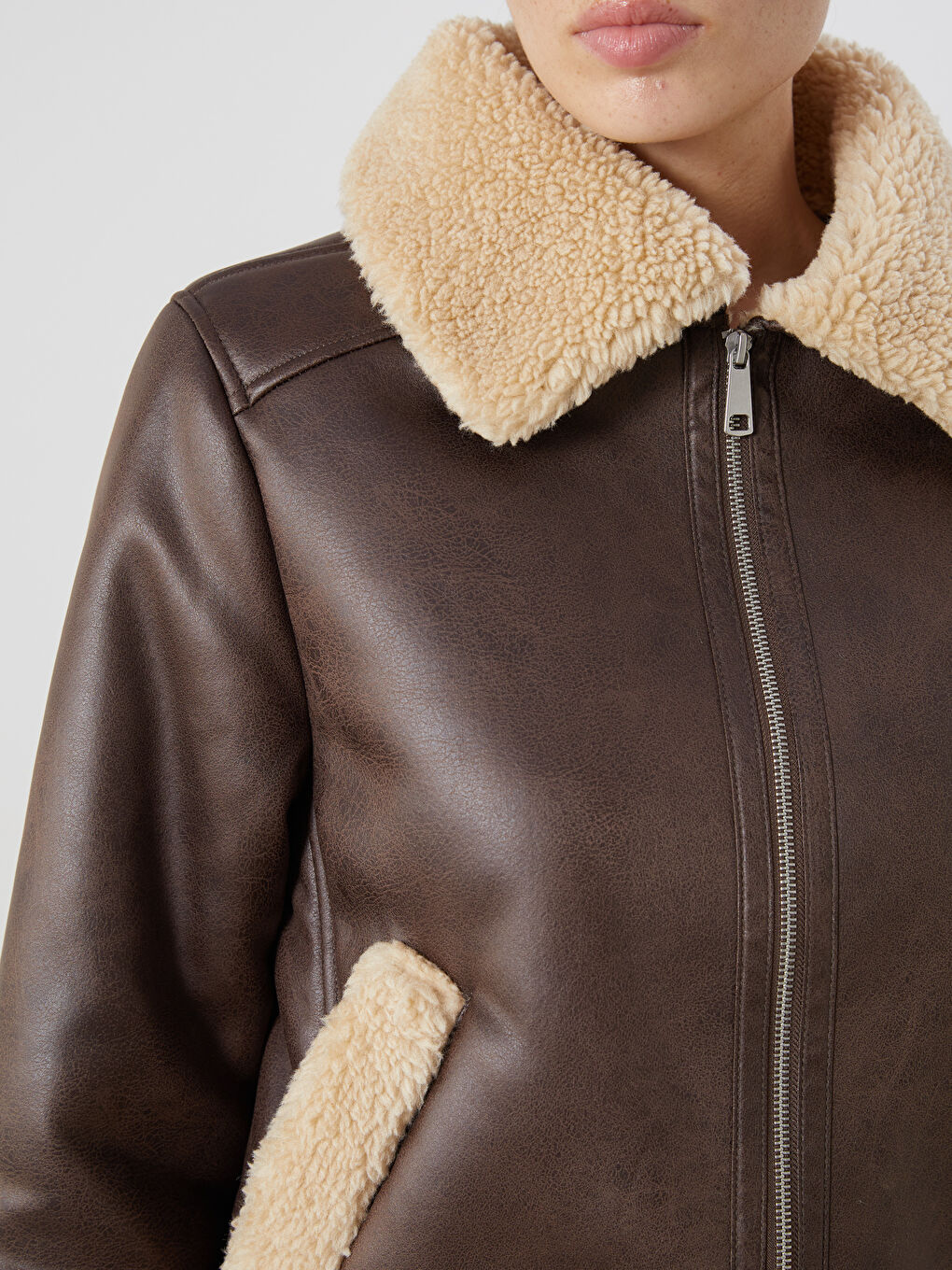 Kahverengi Kürk Yaka Kadın Deri Görünümlü Mont-2