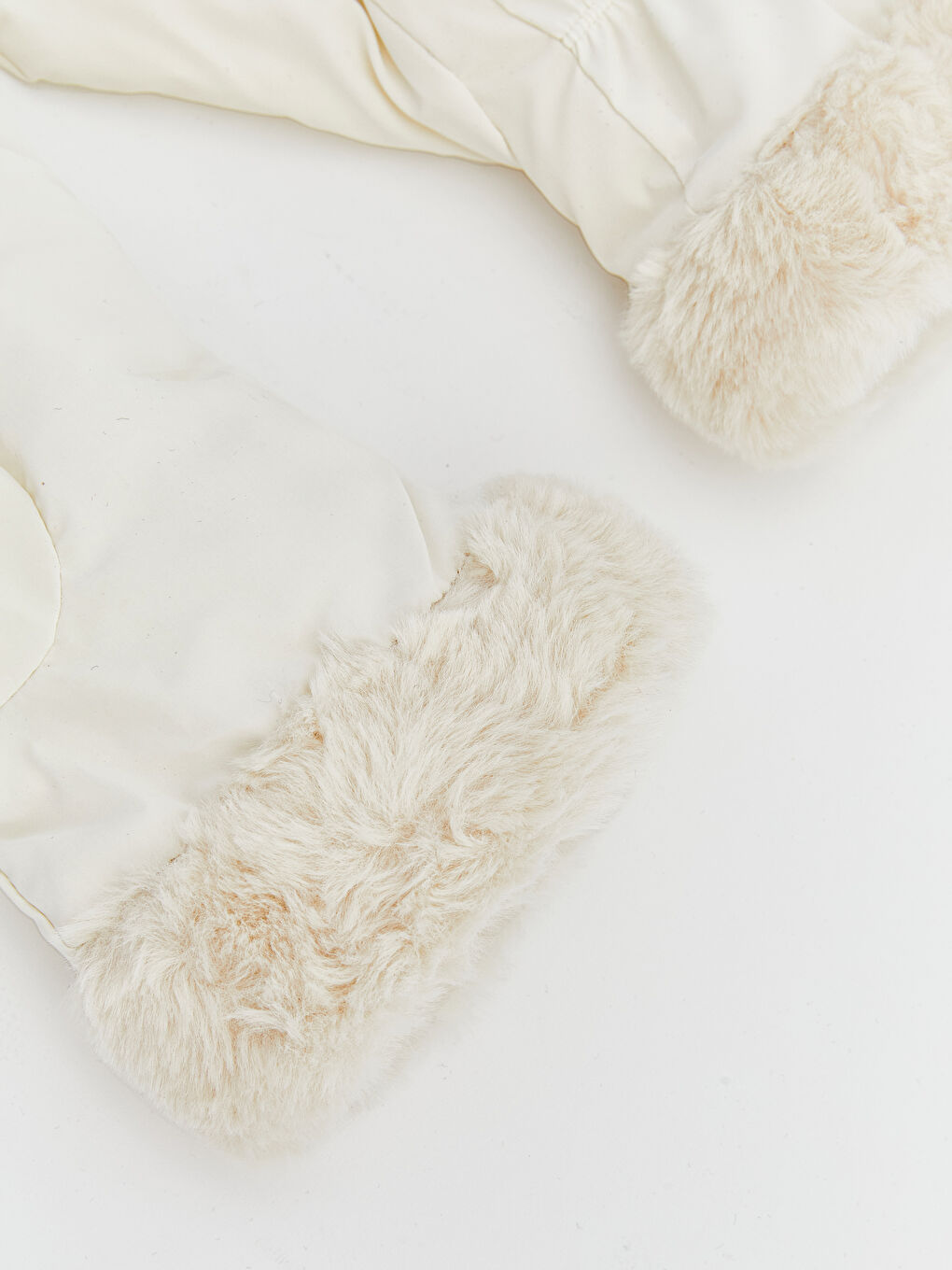 Әйелдерге арналған қар қолғаптары-1