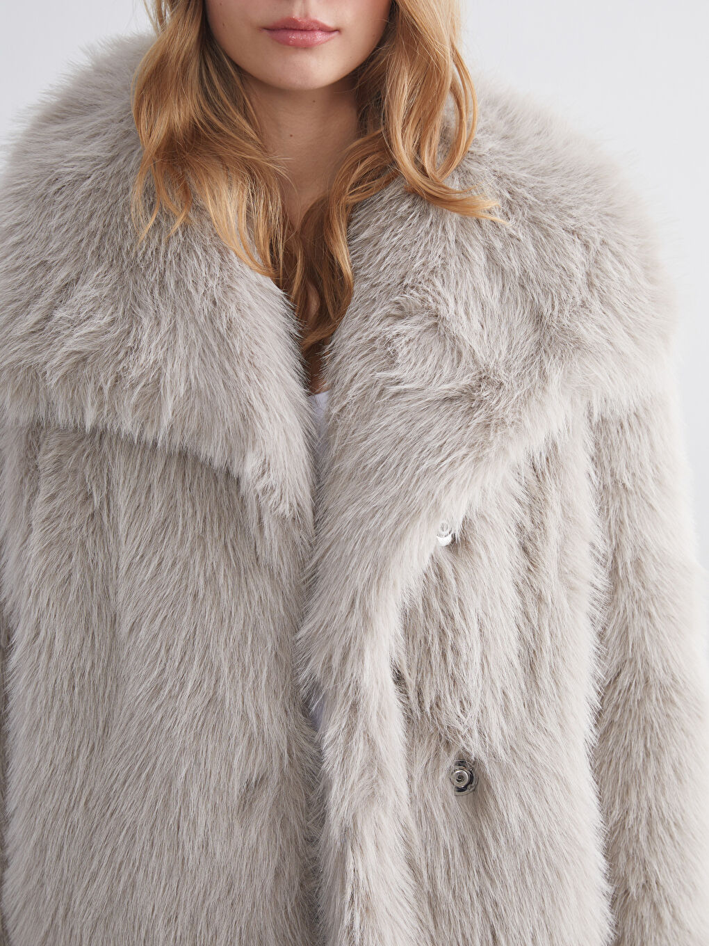 Bej Ceket Yaka Kadın Kürk Mont-4