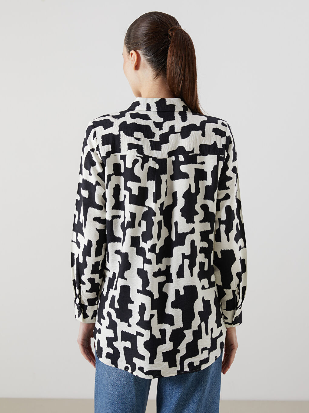 LCWAIKIKI Classic Patterned Women's Shirt -W5DY62Z8-LQJ
