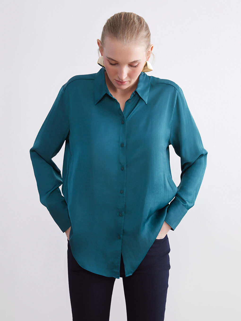 LCWAIKIKI Classic Satin Women's Shirt -W5DY74Z8-HRY
