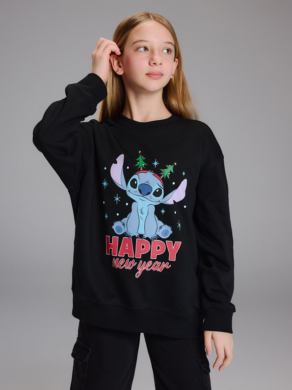 Siyah Yılbaşı Temalı Stitch Baskılı Kız Çocuk Kalın Sweatshirt