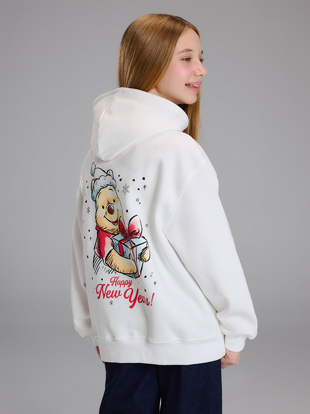 Ekru Kapüşonlu Winnie the Pooh Baskılı Kız Çocuk Kalın Sweatshirt