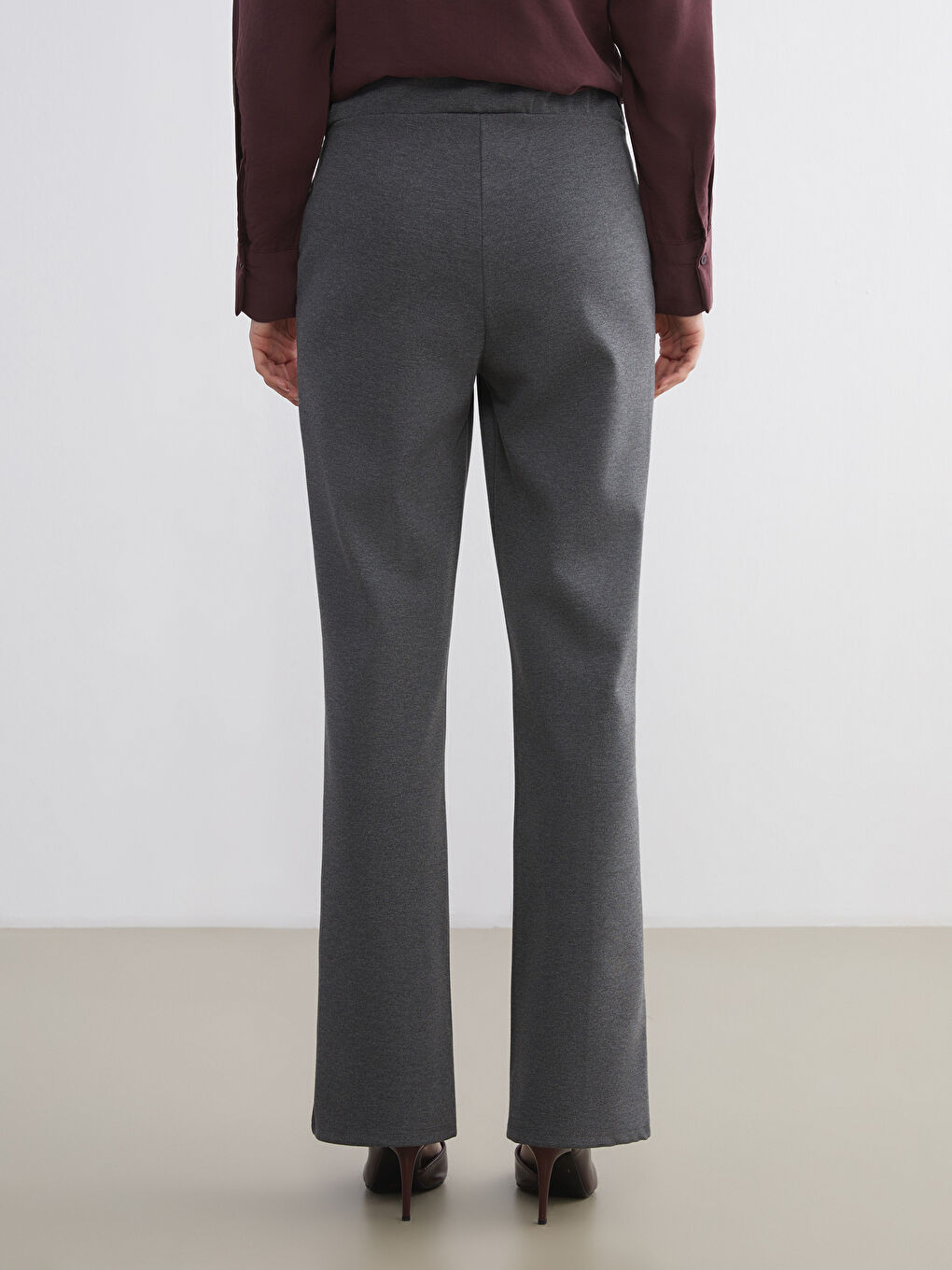 Antrasit Dar Fit Geniş Paça Kadın Pantolon-3