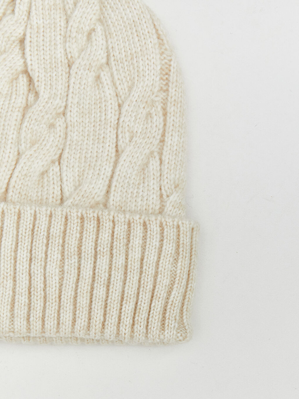 Woman BEIGE Beanie-3