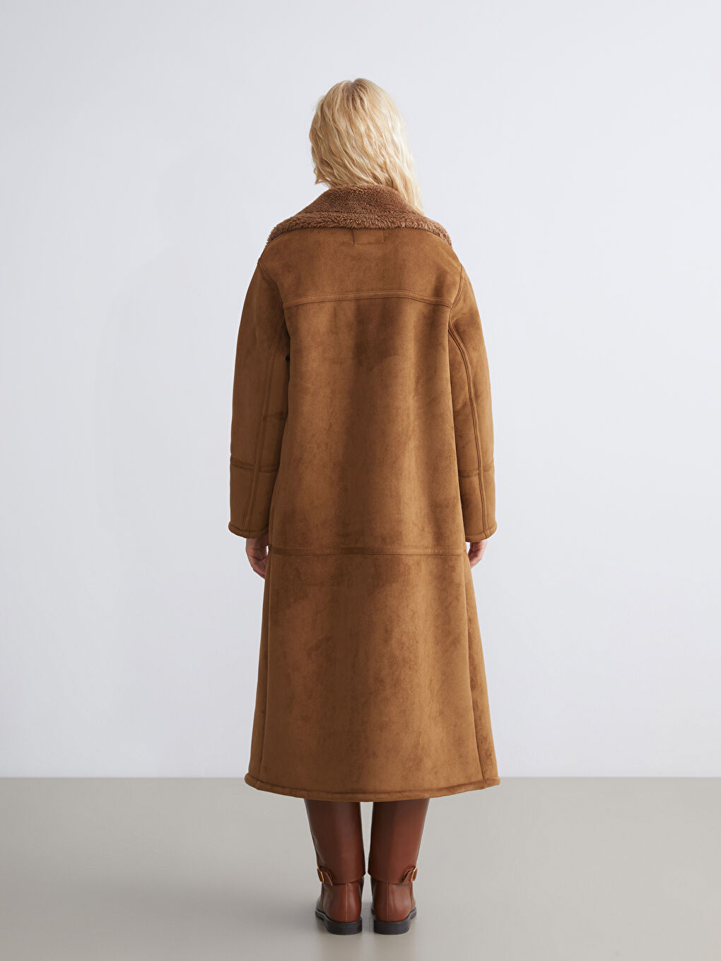 Kahverengi Kürklü Yaka Kadın Süet Kaban-4