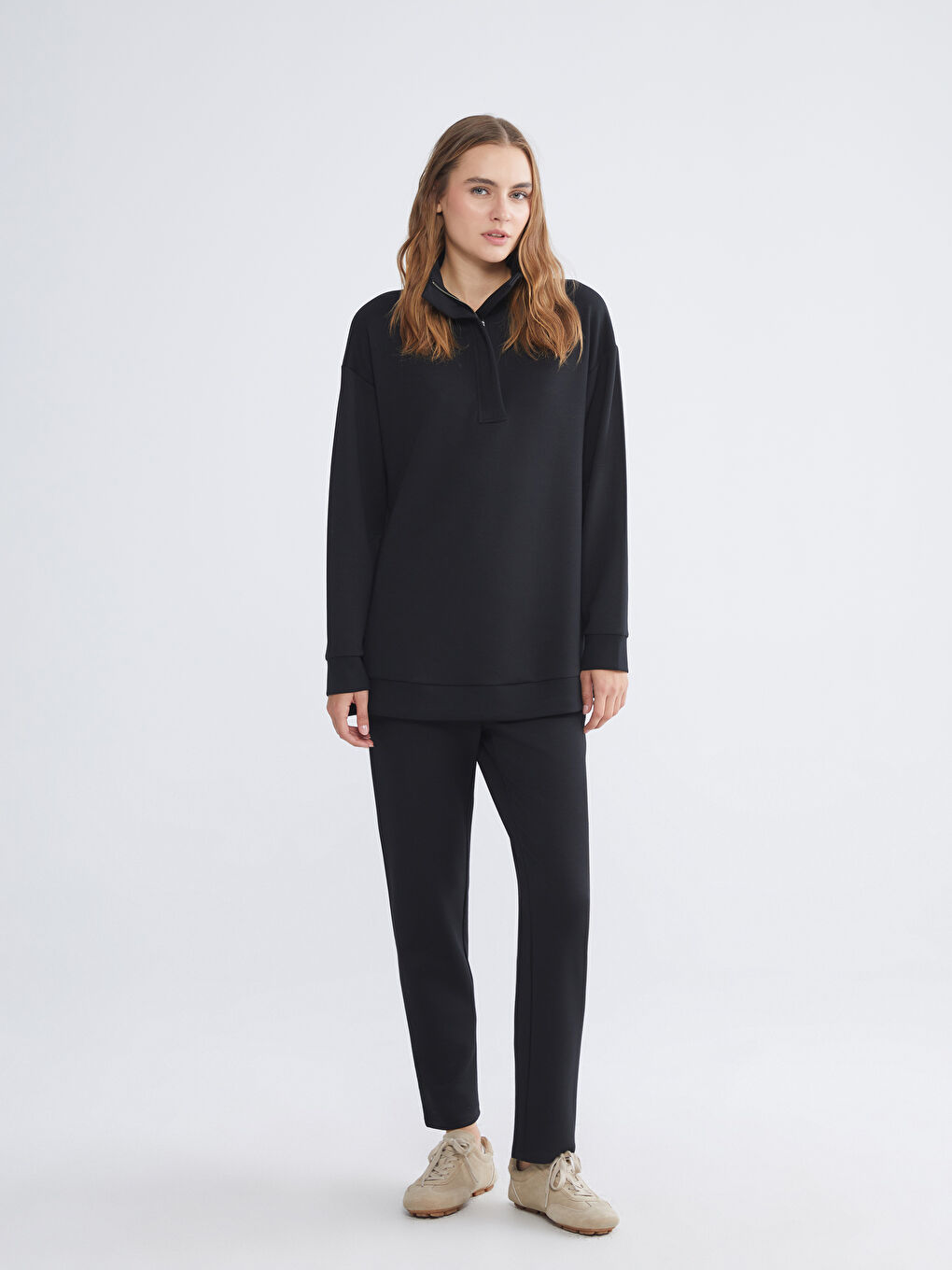 تونيك سويتشيرت بياقة قمع للسيدات-1