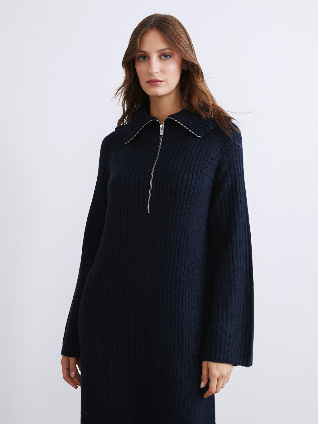 Frau DUNKELBLAU Kleid-1