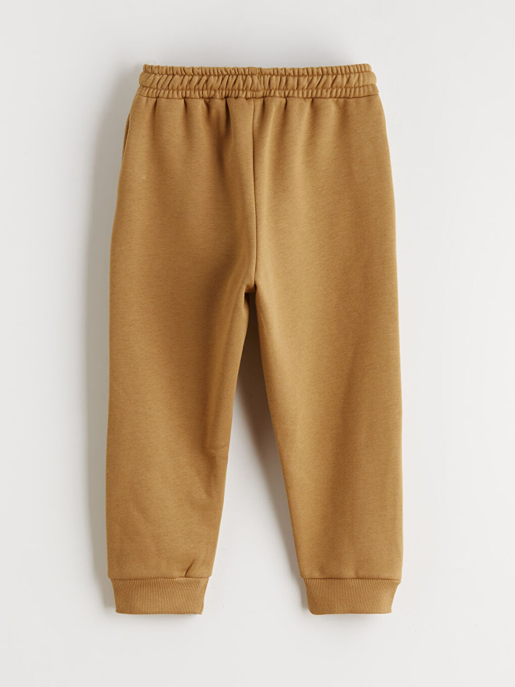 سويت شيرت بياقة دائرية وبنطلون رياضي للأولاد-4