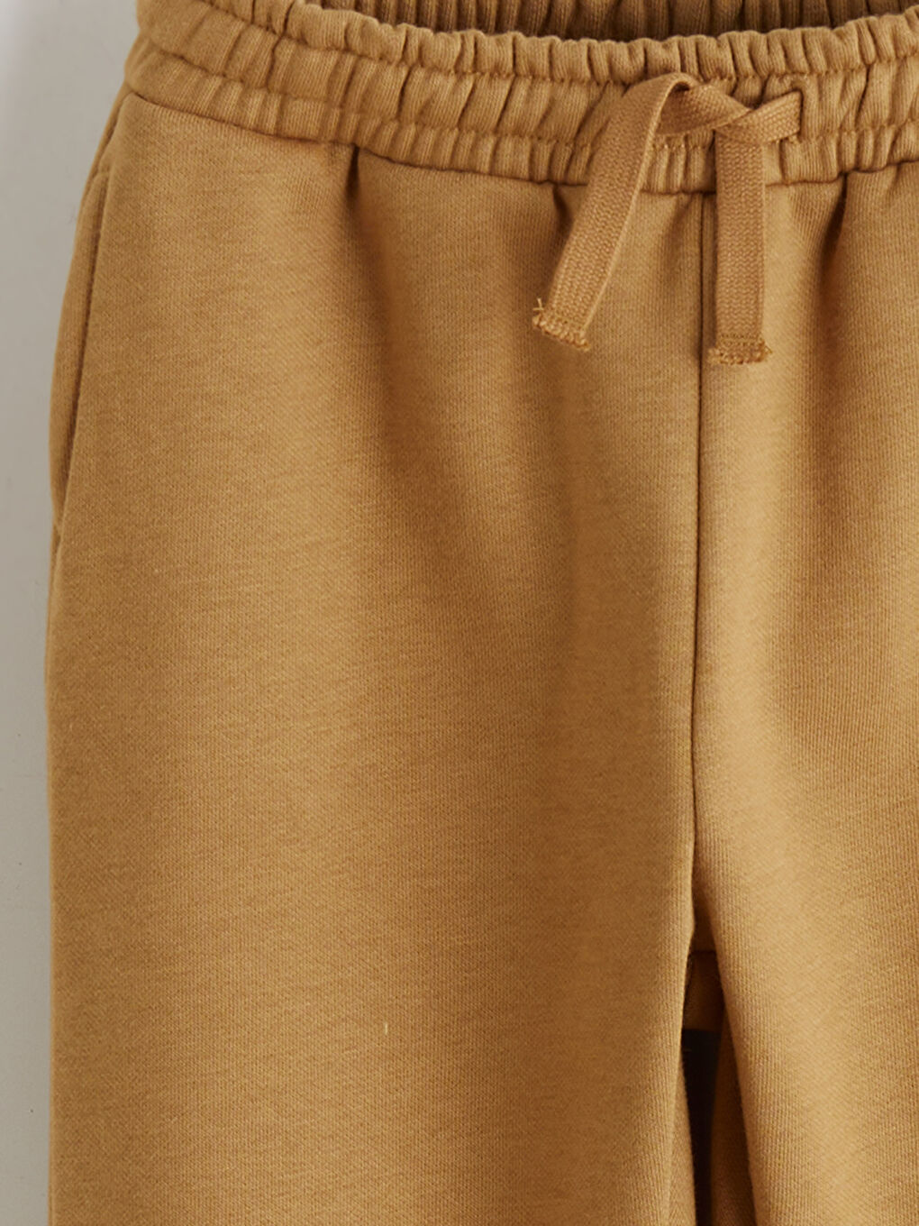 سويت شيرت بياقة دائرية وبنطلون رياضي للأولاد-7