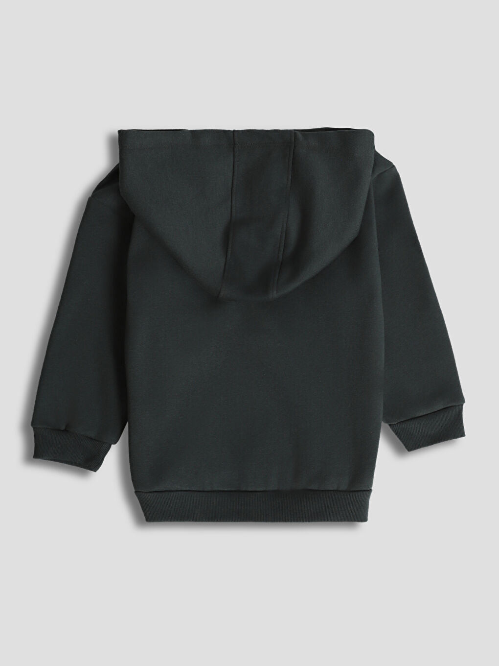 طقم رياضي للأولاد بكابوش-2