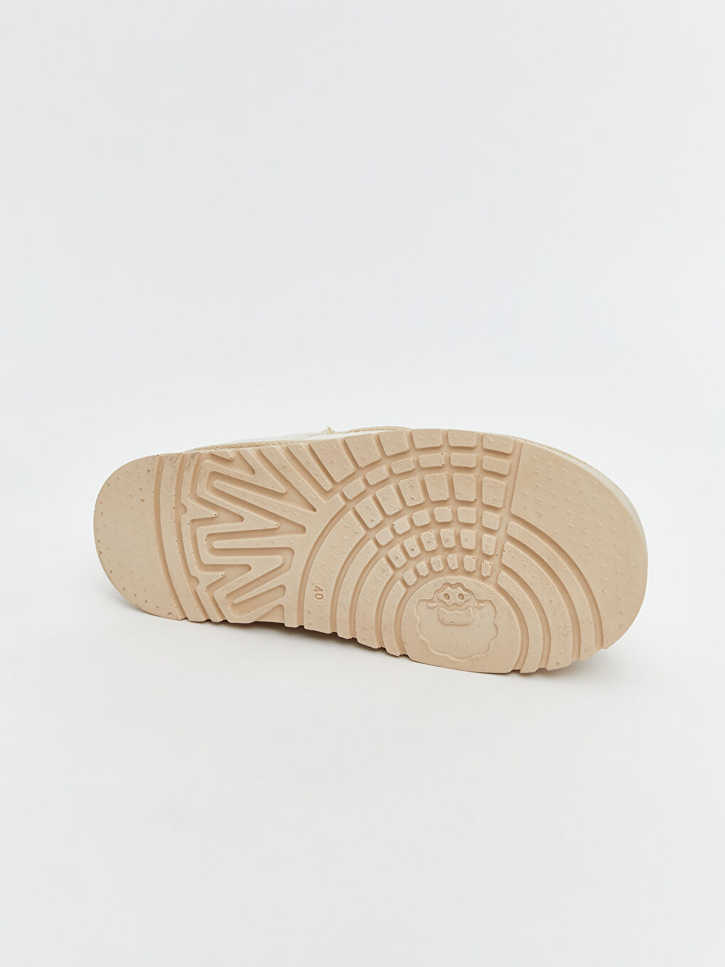 Bej İçi Kürklü Kadın Bot-3