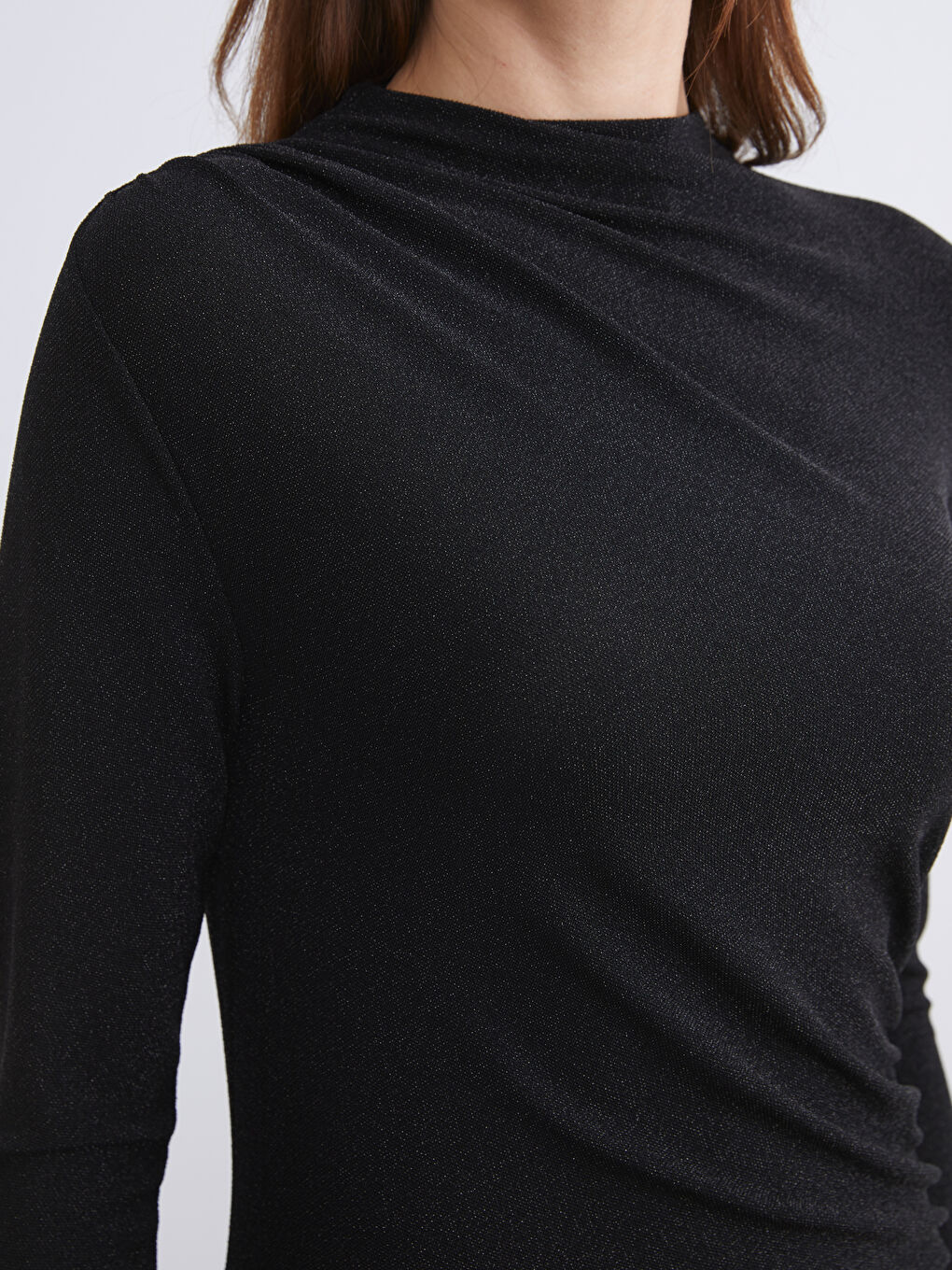 Биік жағалы жиырылған мини көйлек-2