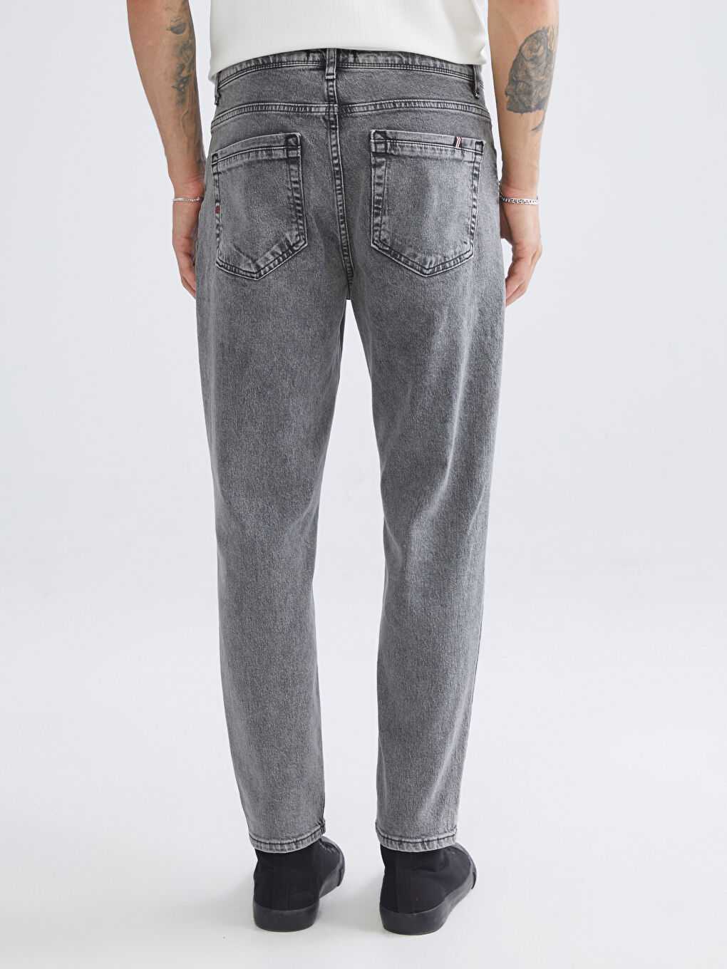 710 Loose Fit Men's Jeans-3