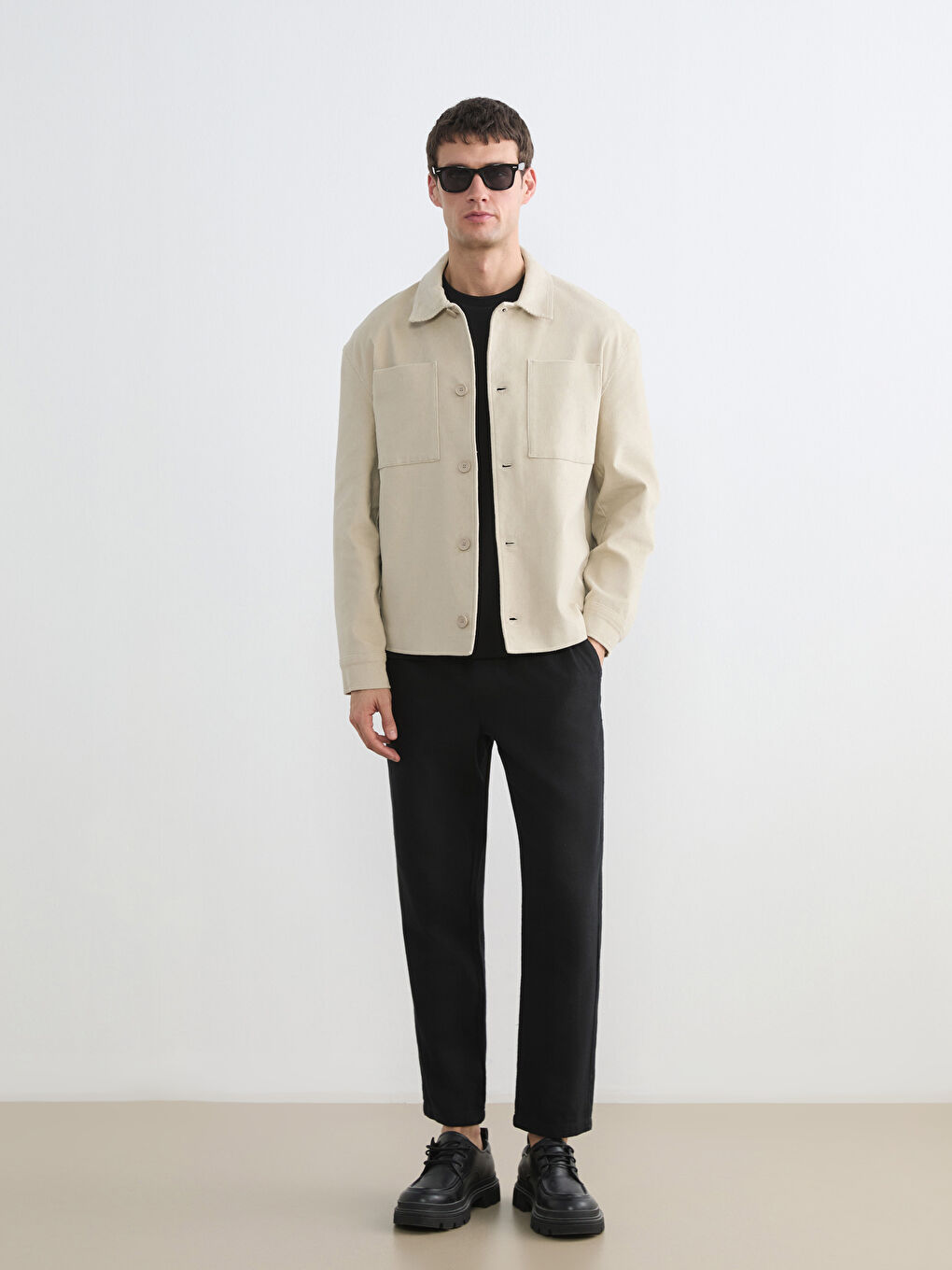 Bej Regular Fit Uzun Kollu Kadife Erkek Gömlek Ceket-1