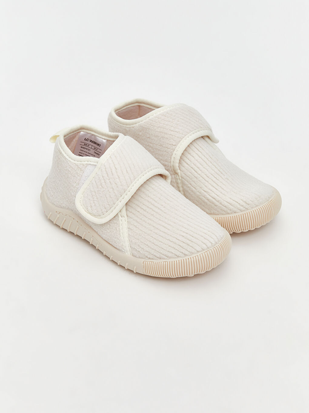 Bej Cırt Cırtlı Kız Bebek Panduf