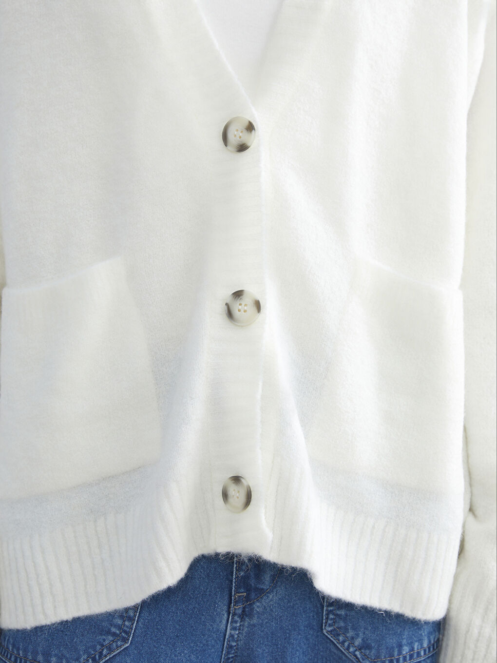 Ekru V Yaka Oversize Kadın Triko Hırka-2