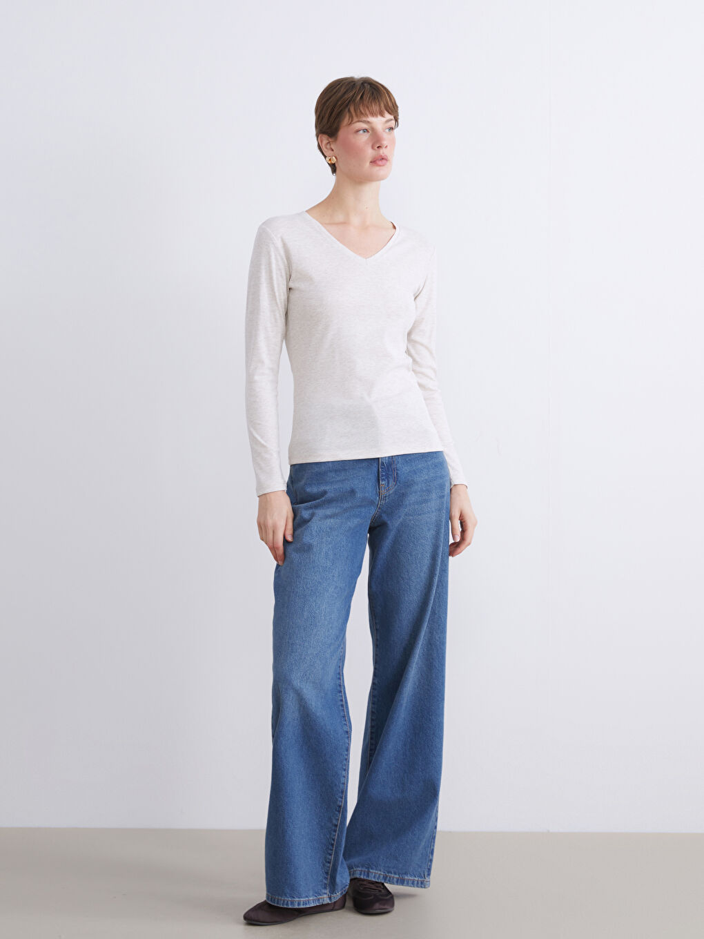 V Neck Women's Body-2